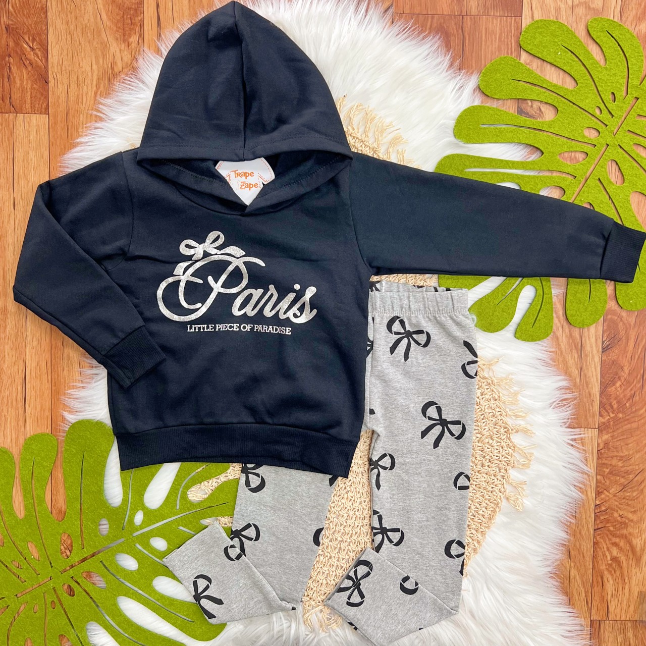 Conj. Blusa de Moletom com Capuz Paris e Calça Legging Laços - Preto e Mescla